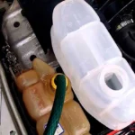 Limpeza do Reservatório de Expansão do Sistema de Arrefecimento com Limpa Pedra e Alumínio: Vale a Pena?