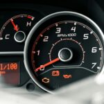 Posso Rodar com Luzes de Anomalias Acesas em Meu Veículo? Entenda os Riscos e o Que Fazer